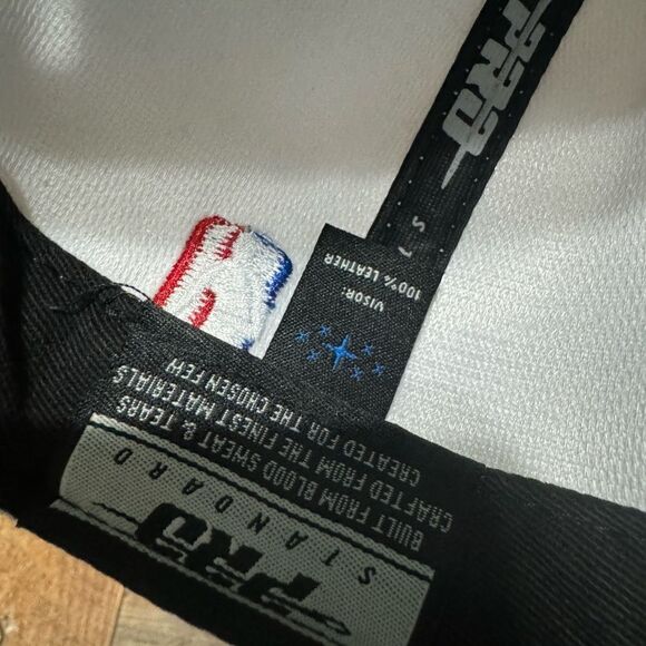 San Antonio Spurs PRO STANDARD NBA Adjustable Cap Hat Black Leather Visor Strap - Picture 9 of 11